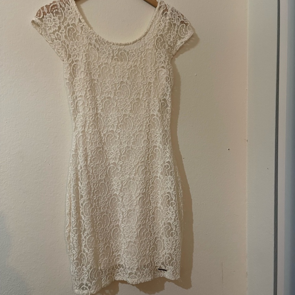 Elegant Cream Lace Dress